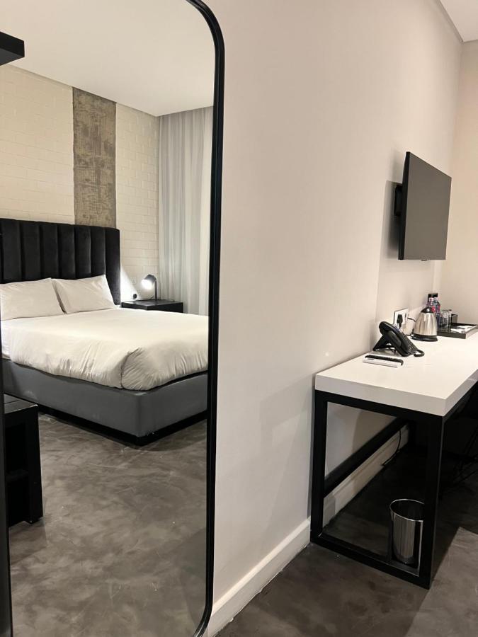 The Urban Hotel Лусака Экстерьер фото
